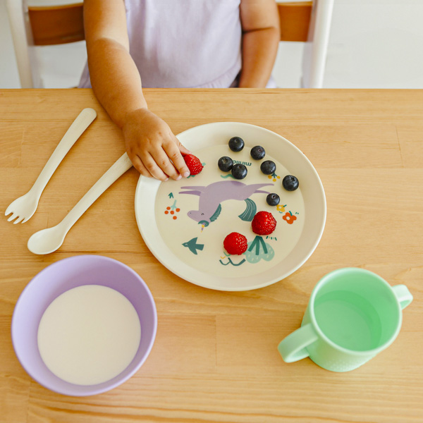 Набір дитячого посуду на 5 предметів Miniland Dream