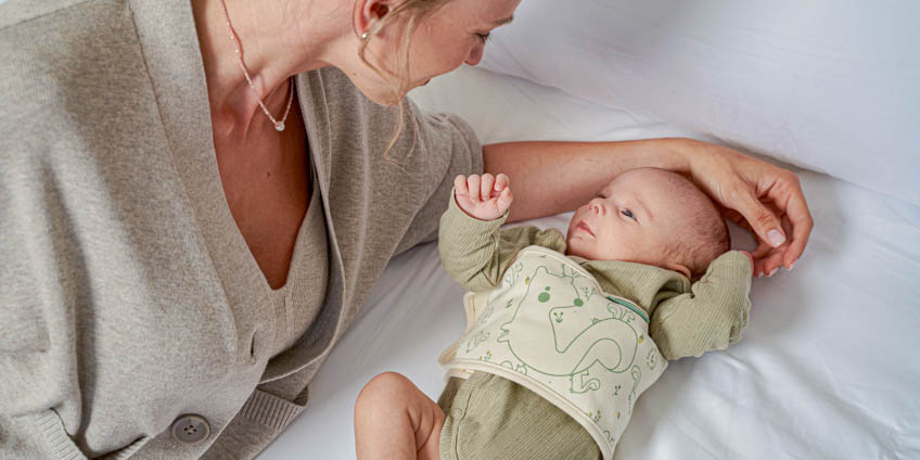 Коліки у новонароджених. Що робити?