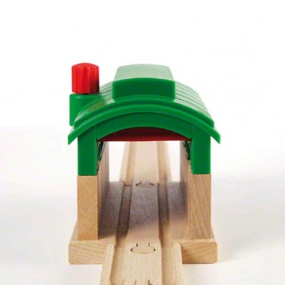 Депо BRIO с механическими дверями 