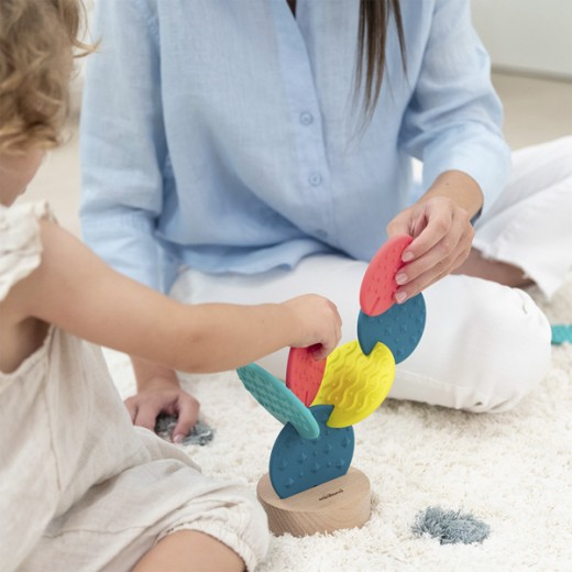 Сенсорна іграшка-прорізувач Miniland Cactus
