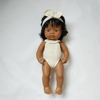 Пісочник з пов'язкою-солошкою для ляльок Miniland 38 см, молоко