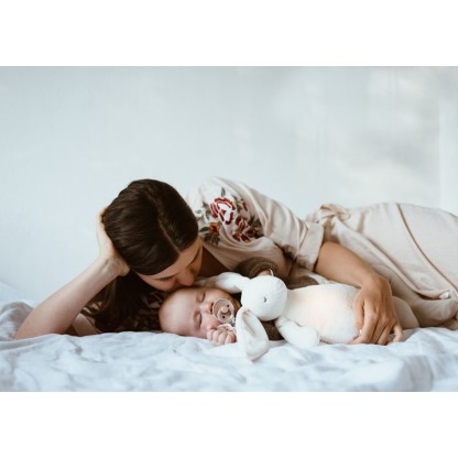 Музичний зайчик MOONIE з нічником Powder