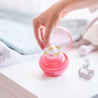 Стерилізатор портативний для пустушок Suavinex, рожевий