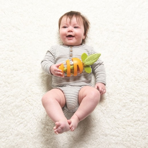 Прорезыватель-погремушка "Морковка"