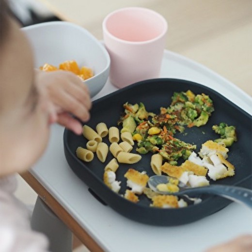 Набор посуды Beaba: тарелка, чашка, стакан, ложка 4+ синий/розовый, арт. 913506