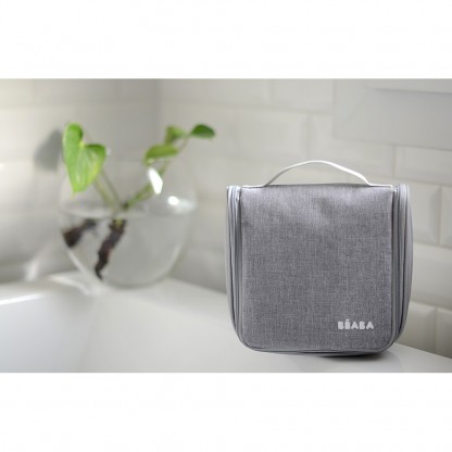 Косметичка Béaba с туалетными принадлежностями для малышей