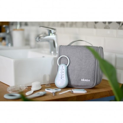 Косметичка Béaba с туалетными принадлежностями для малышей