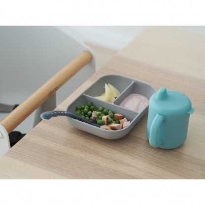 Набір: тарілка, поїльник, ложка Beaba 8+ блакитний/сірий, арт. 913526