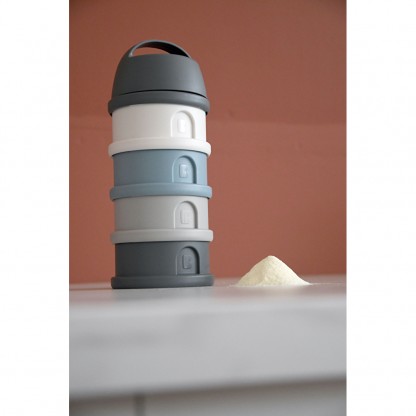 Контейнер Béaba для зберігання сухих сумішей на 4 відсіки