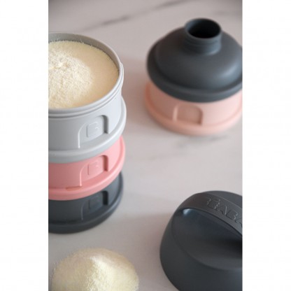 Контейнер Béaba для зберігання сухих сумішей на 4 відсіки